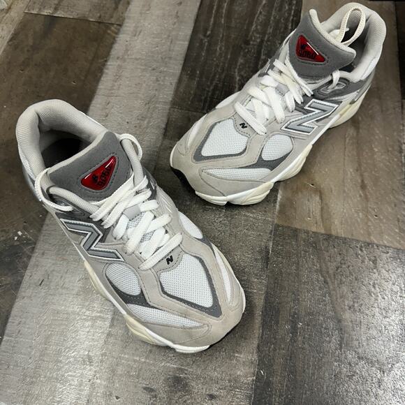 New Balance 9060 Men’s Grey Sneakers U9060GY – Size 5.5 - Picture 1 of 16